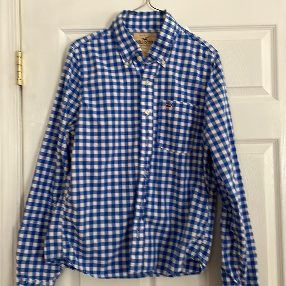 Hollister shirt